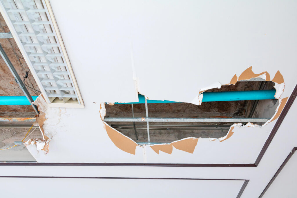 Residential vs Commercial Restoration Businesses: What’s the Real Difference for Franchise Owners?